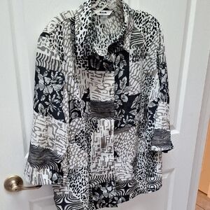 e Alia Black and Tan Patterned Blouse Button Front Size 20W